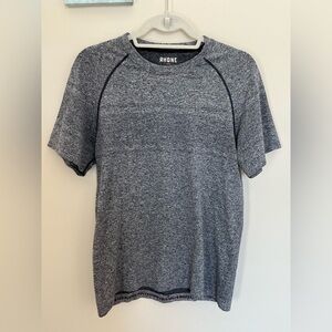 Rhone Seamless Heather Gray T-shirt Size Medium